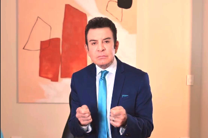 Salvador Nasralla anuncia su aspiración presidencial 