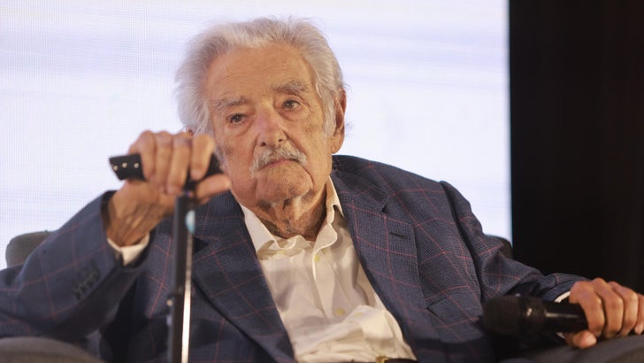 El expresidente de Uruguay, José “Pepe” Mujica, de 89 años, atraviesa la fase terminal de un cáncer de esófago y permanece en su chacra de Rincón del Cerro, donde recibe cuidados paliativos para sobrellevar el dolor 