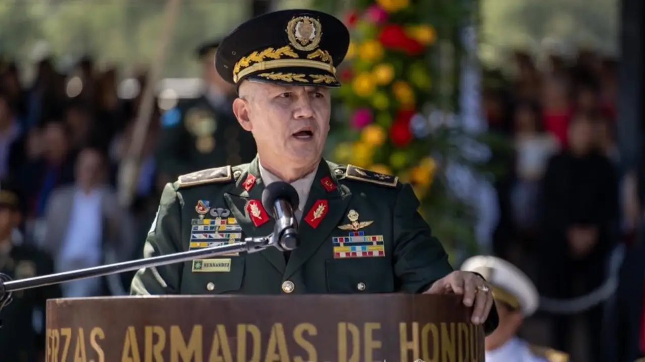 Jefe del Estado Mayor asegura control del espacio aéreo 