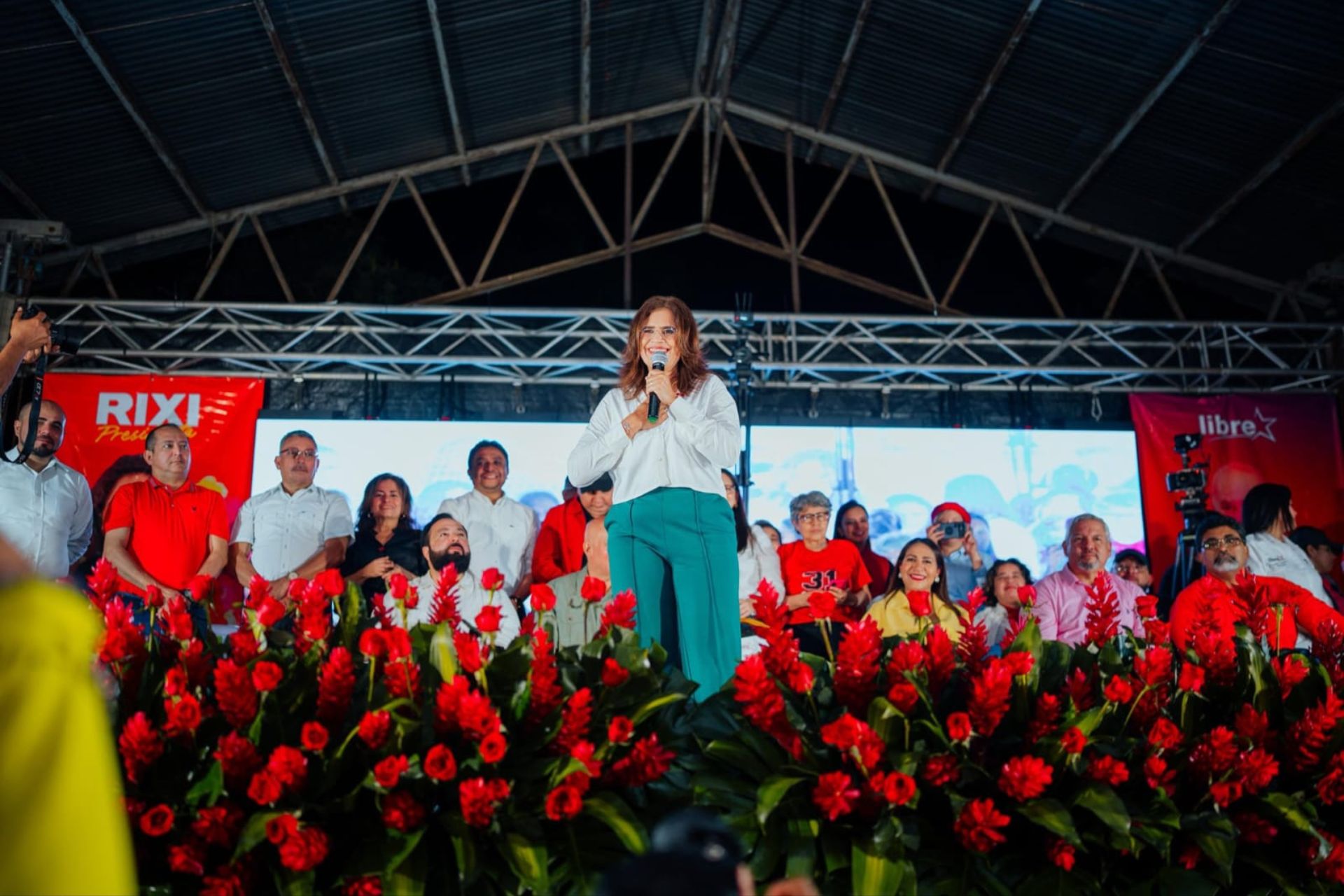 Rixi Moncada: “los mismos que saquearon Honduras no volverán a imponerse sobre el pueblo”