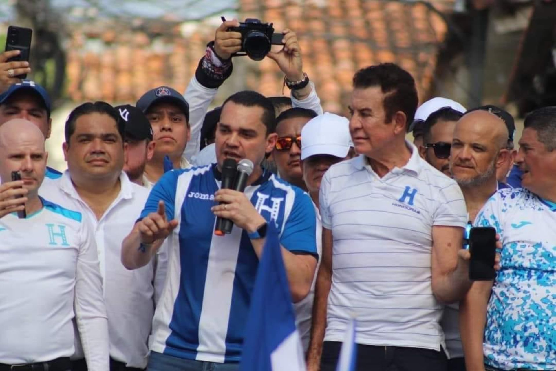 Sale a la luz el plan del bipartidismo: un golpe electoral para invalidar el voto popular y favorecer a Nasralla