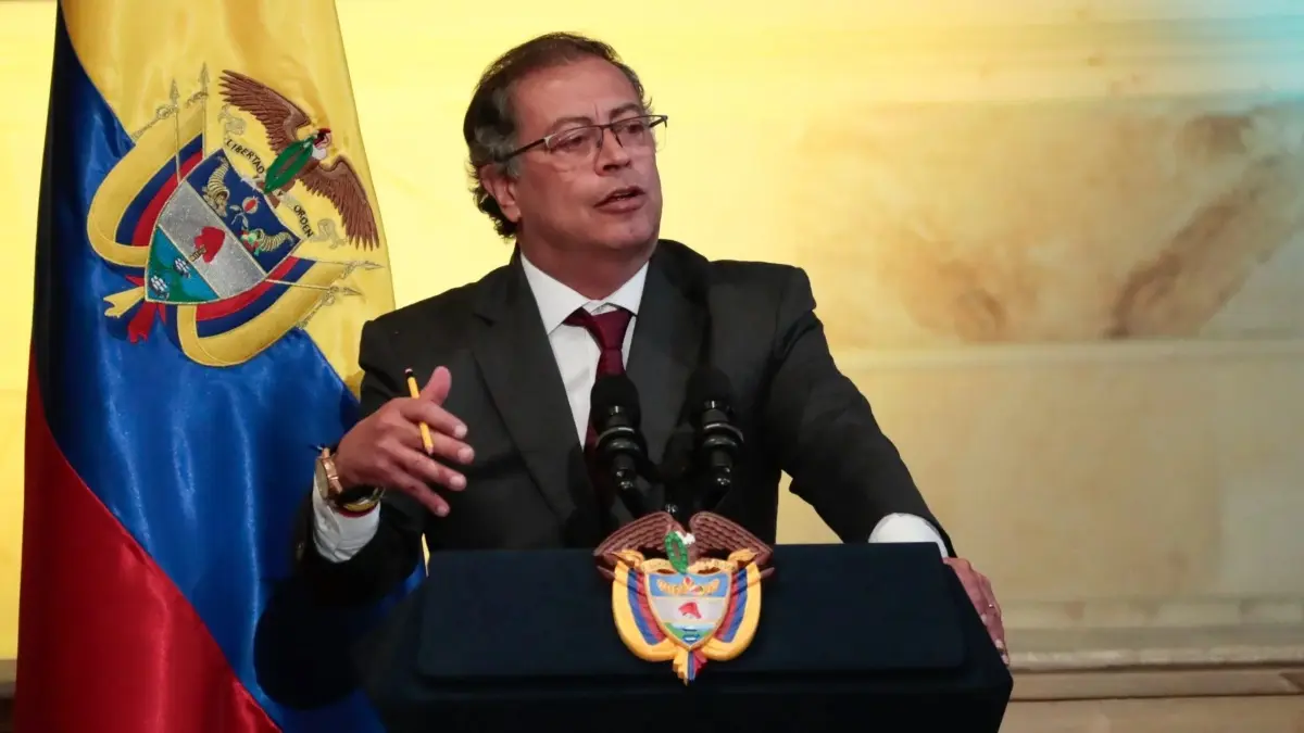 Petro brinda detalles de fraude electoral algorítmico para imponer un presidente ilegítimo en Colombia